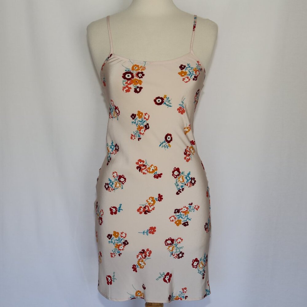NWOT LHD SILK FLORAL DRESS SIZE 2